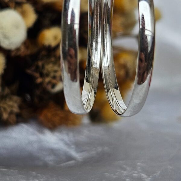 Brinco de argola em Prata 925 com 30,12 mm de diâmetro e 3 mm de espessura