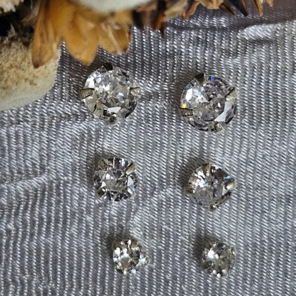 Kit com 3 brincos de zircônia redonda em Prata 925