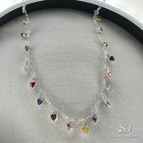 Colar Choker Corações Coloridos e 45 cm em Prata 925