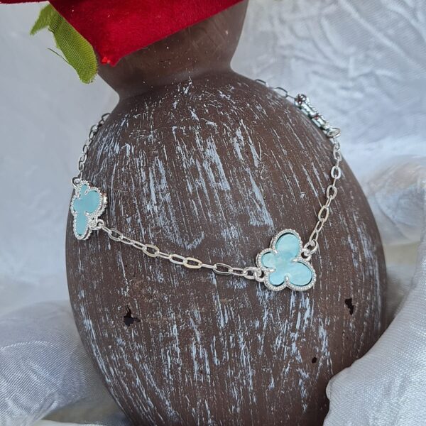 Pulseira 2 mm com três Borboletas na cor Azul em Prata 925